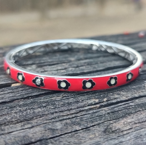 Sterling Bella Etoile Enameled Diamond Bangle Bracelet - Picture 3 of 10